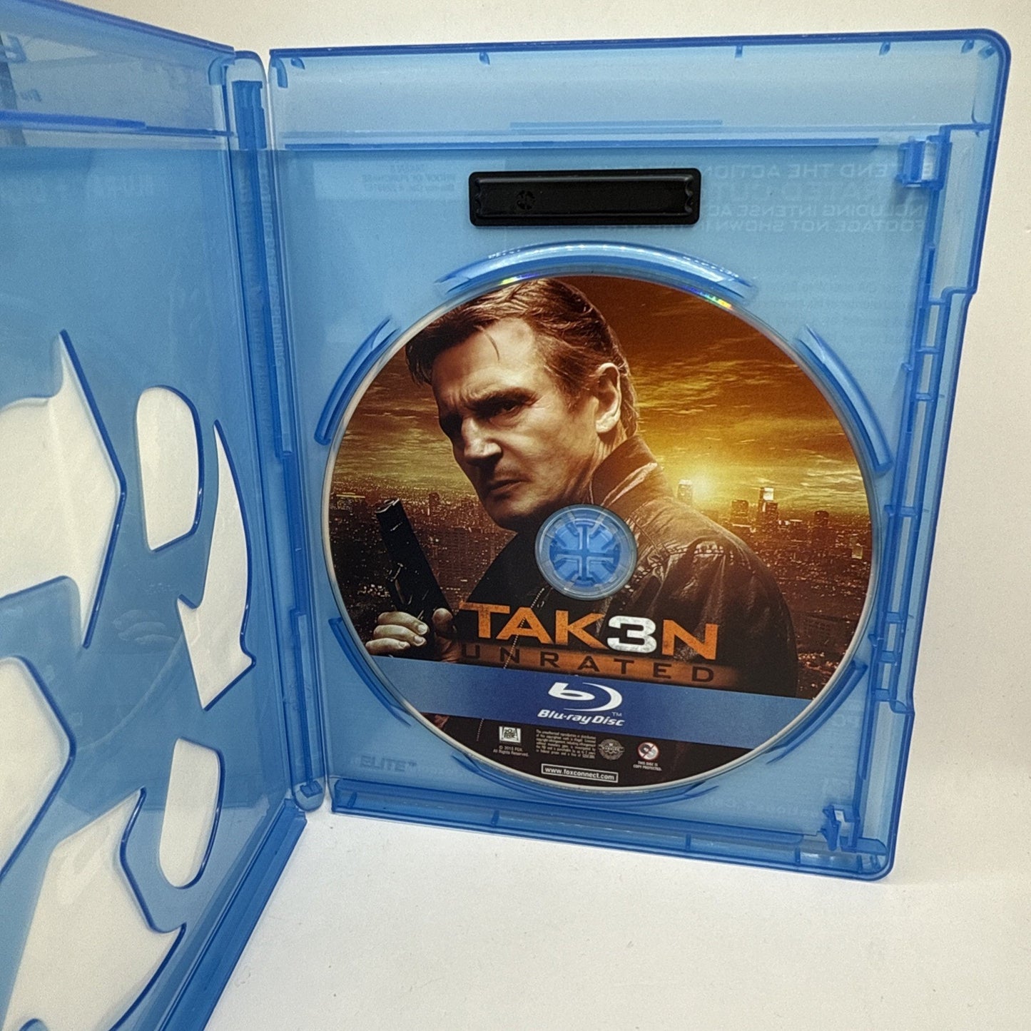 Taken 3 Blu-Ray Unrated Edition Liam Neeson Famke Janssen Maggie Grace Movie