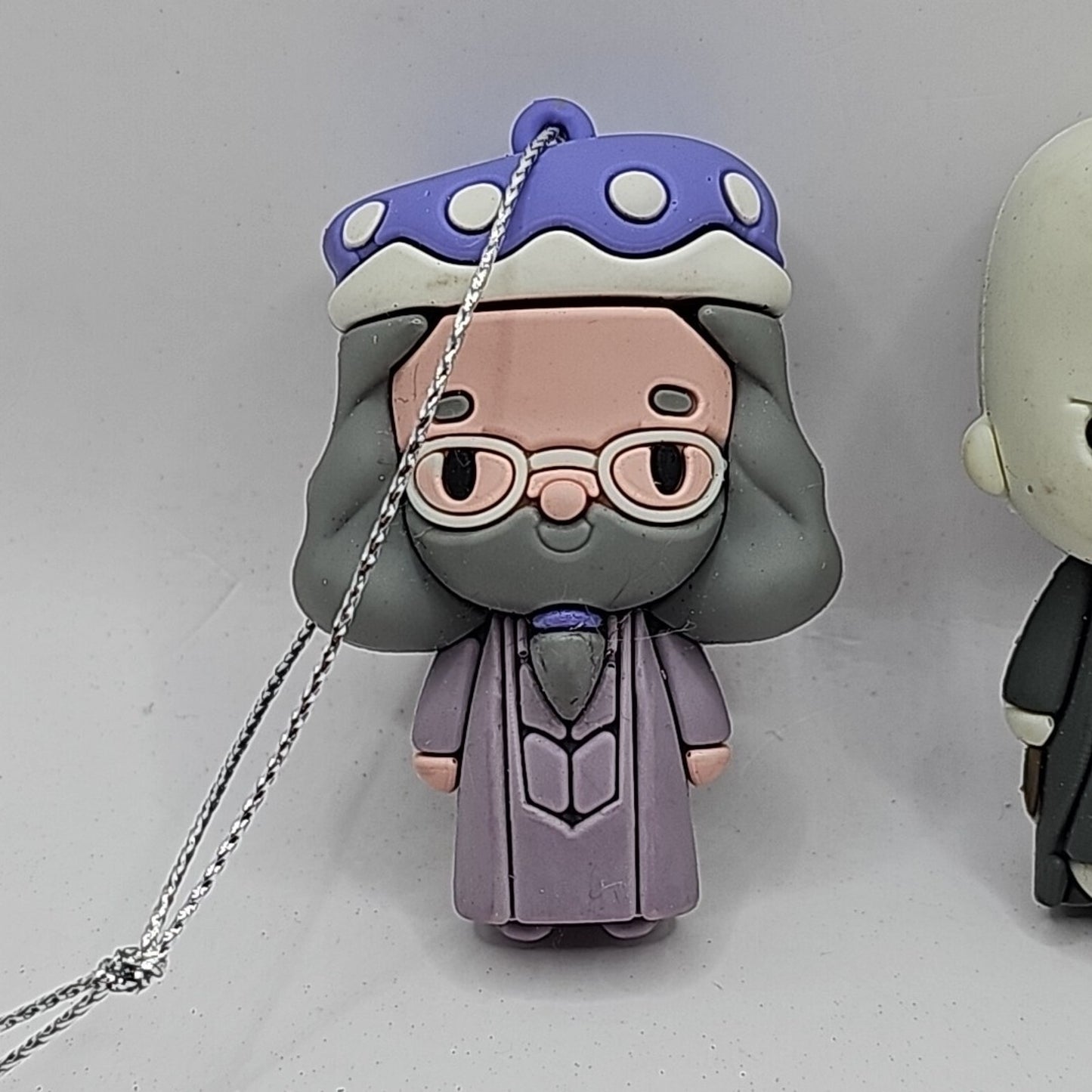 Harry Potter Hallmark Mystery Ornament Open Dumbledore & Voldemort