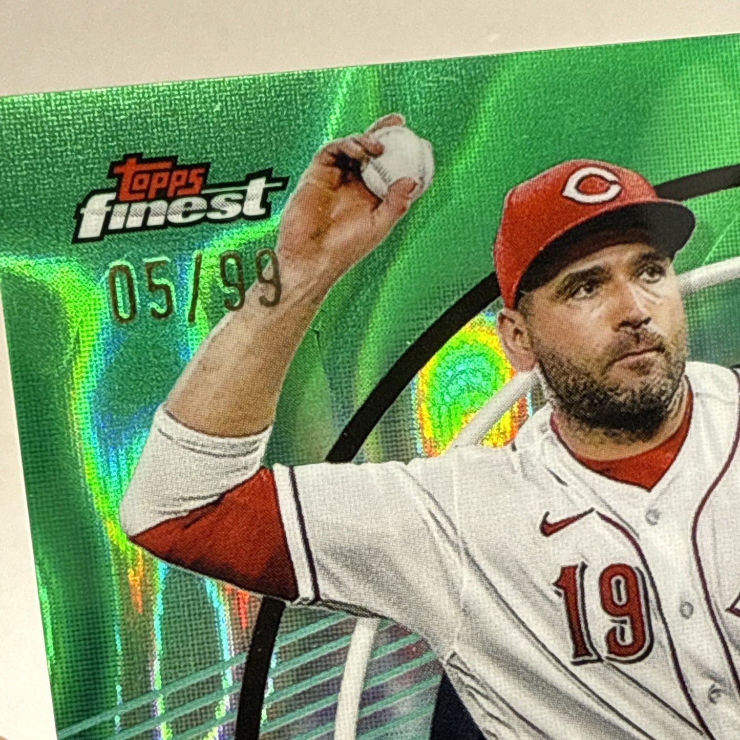 2023 Topps Finest #81 Joey Votto Green Raywave Refractor #/99 Red SP Card HOF