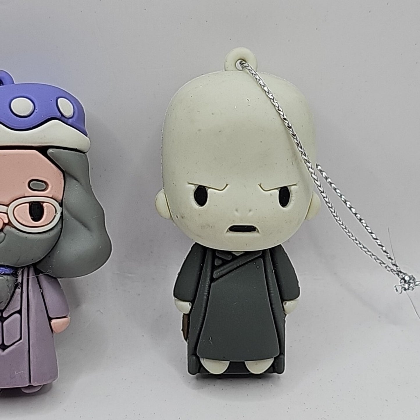 Harry Potter Hallmark Mystery Ornament Open Dumbledore & Voldemort