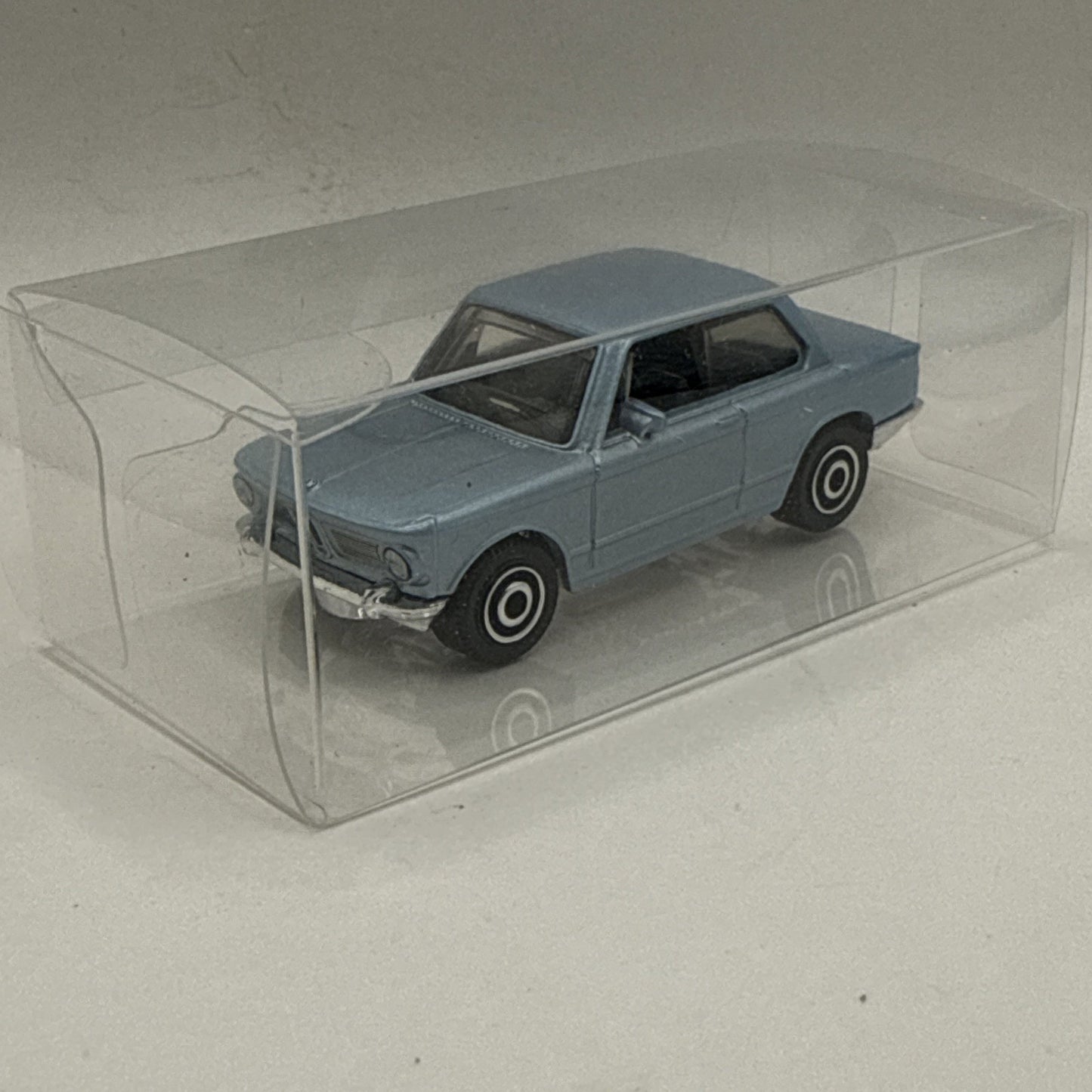 2002 Matchbox 1969 BMW 1/64 Scale Die-cast Toy Car European Classic