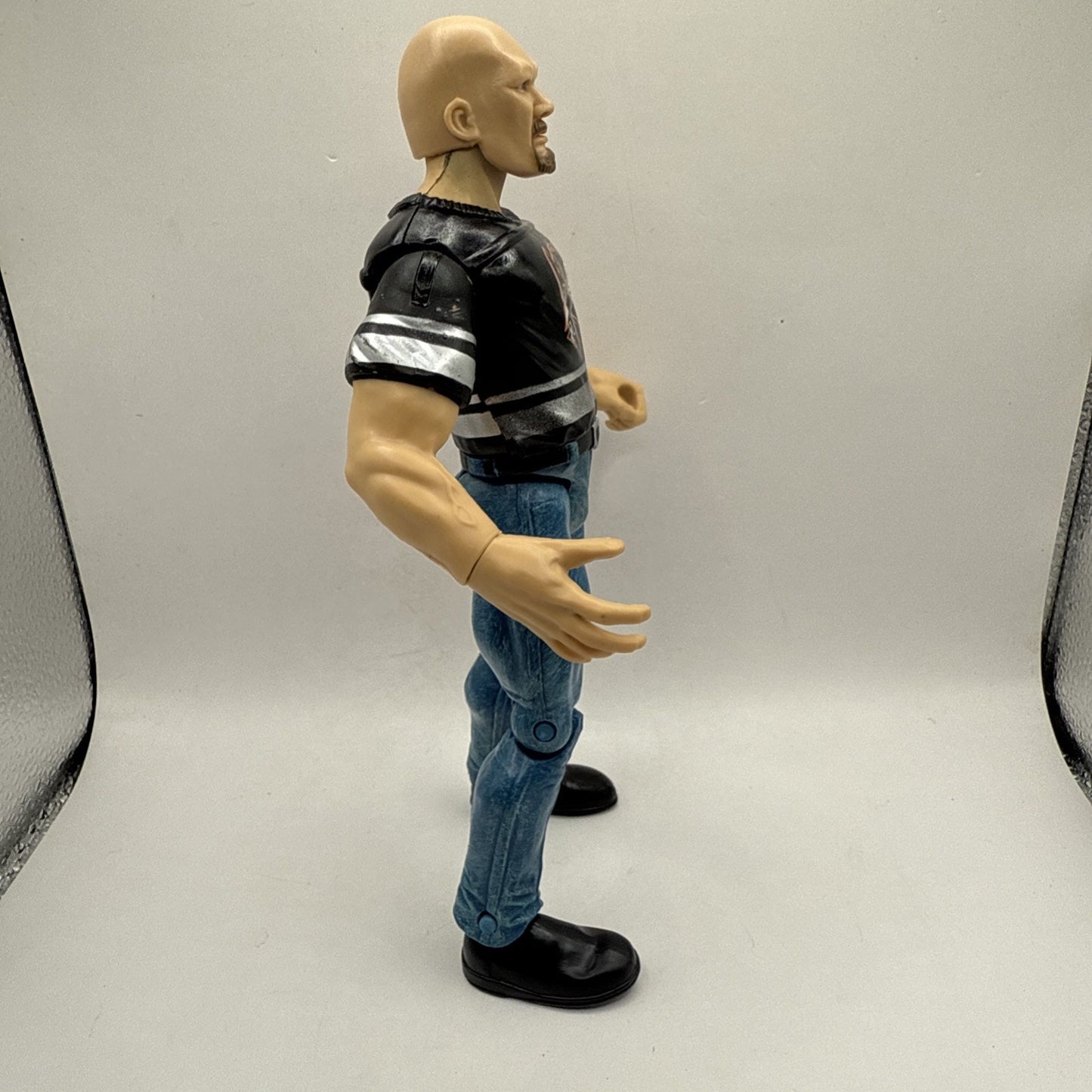 1999 STONE COLD STEVE AUSTIN JAKKS PACIFIC TITAN 7” ACTION FIGURE WWE