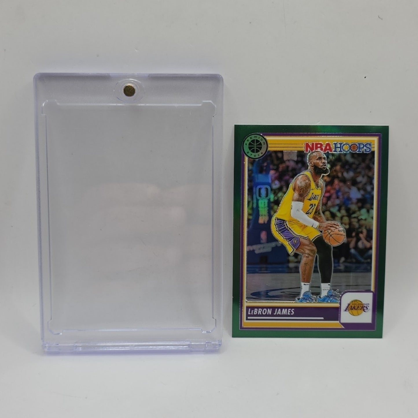 LeBron James 2023-24 NBA Hoops Premium Stock Green Prizm #149 NBA SP /75