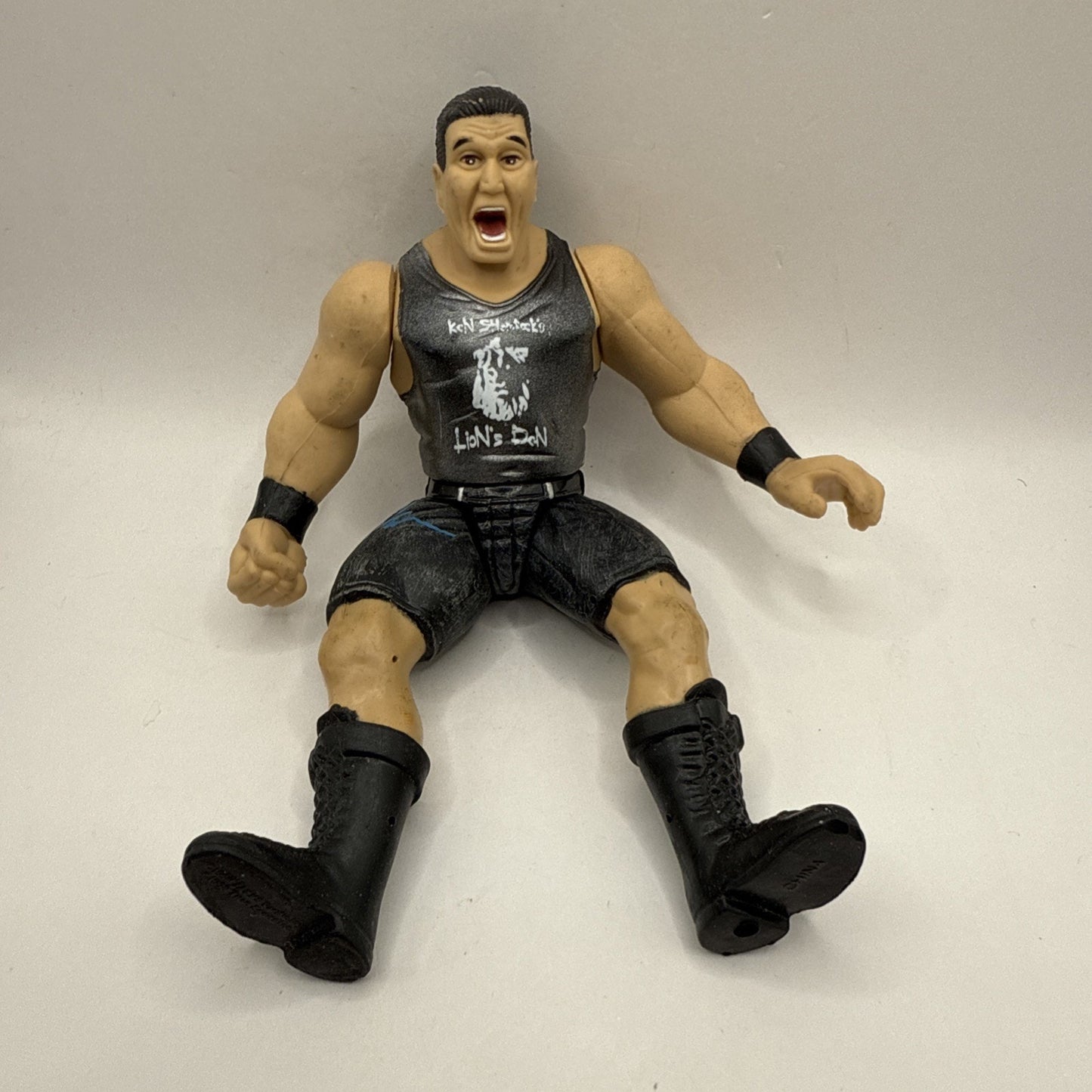 RARE Vtg 1999 WWF WWE WRESTLING FIGURE KEN SHAMROCK SURVIVOR SIGNATURE SERIES 4