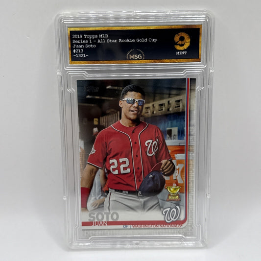2019 Topps Juan Soto RC With Sunglasses Image Variation RC Gold Cup Graded 9