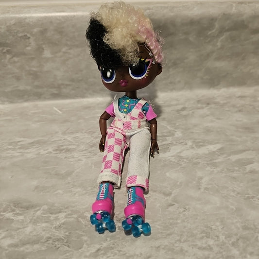 LOL Surprise Tweens Series 2 Fashion Doll Gracie One Earring Toy Collectible