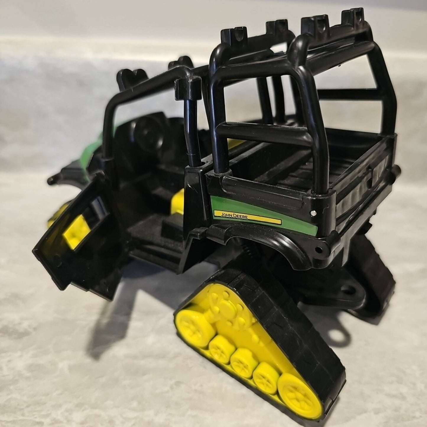 TOMY John Deere 7" EX2 5AZ Farm Vehicle Off Road Plastic Kids Toy Display