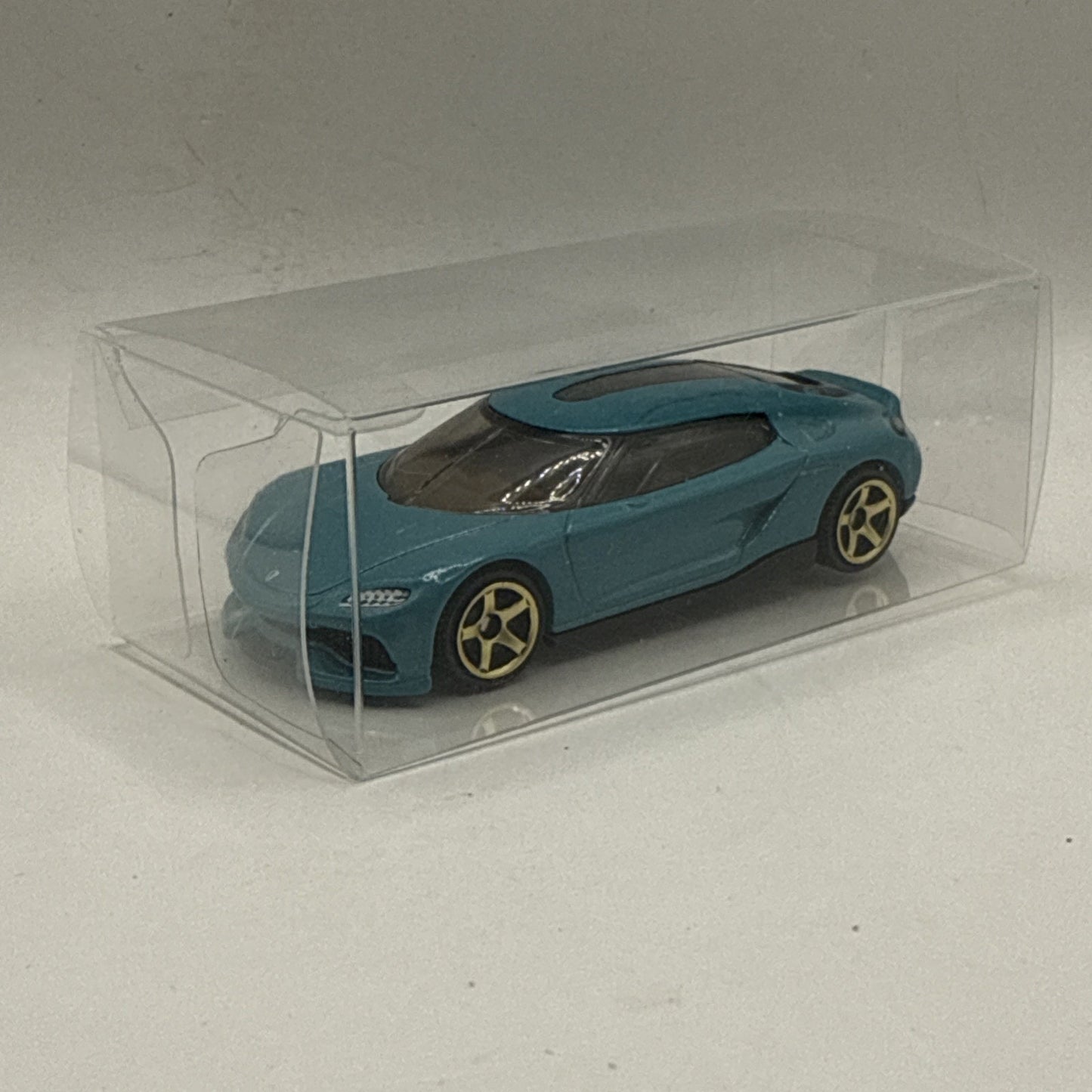 2022 Matchbox 21 Koenigsegg Gemera 1:64 Scale Diecast Diorama Model Car