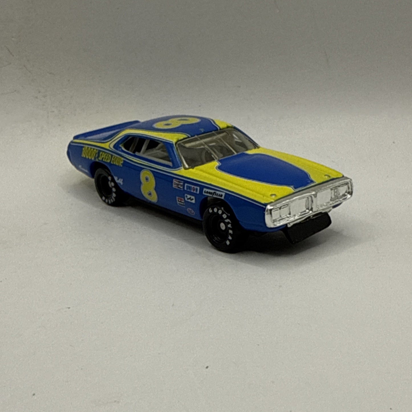 1997 Winner's Circle #8 Dale Earnhardt 1975 Dodge Lifetime Series NASCAR 1:64