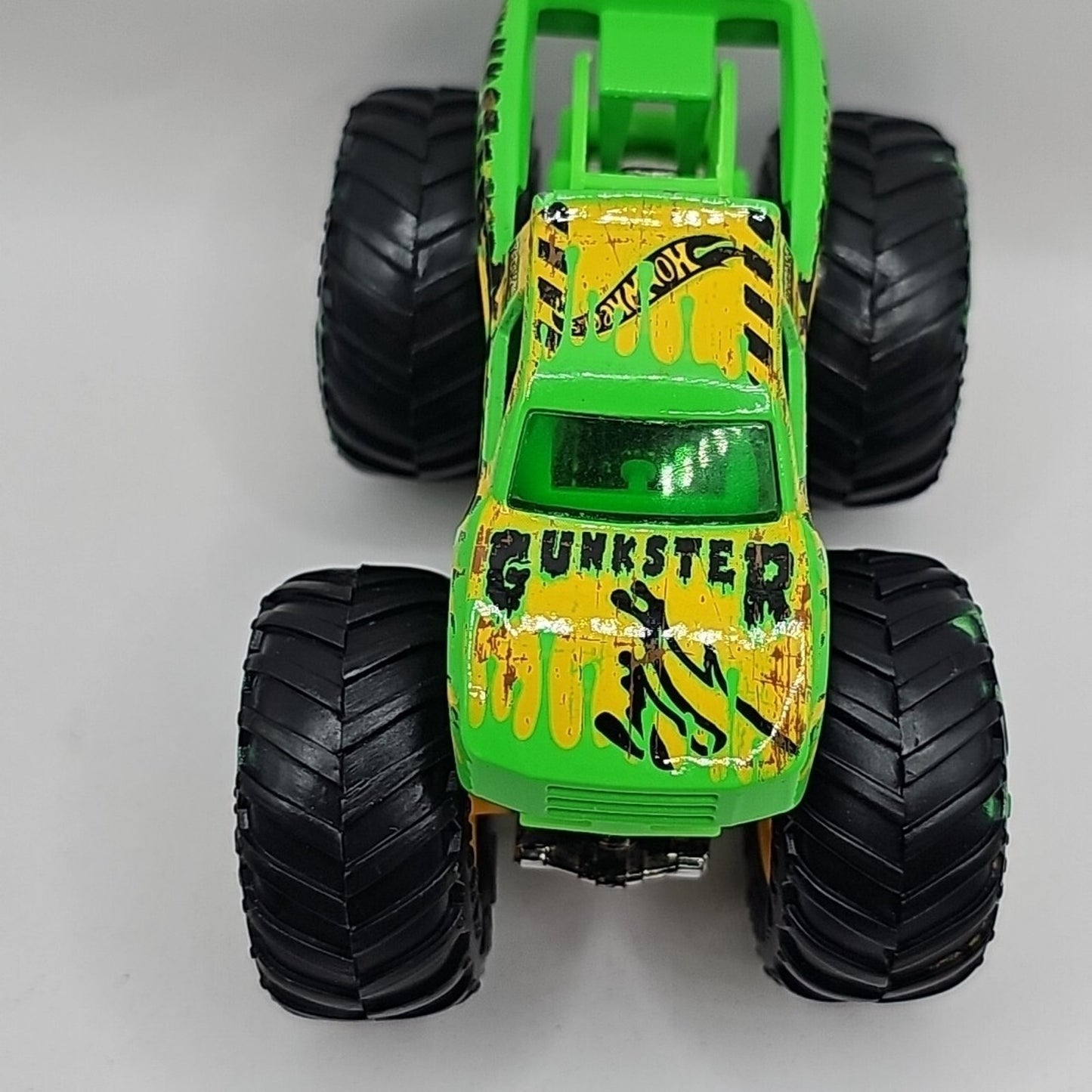Hot Wheels Monster Truck GUNKSTER 1:64 Scale Diecast 4" Monster Truck Toy