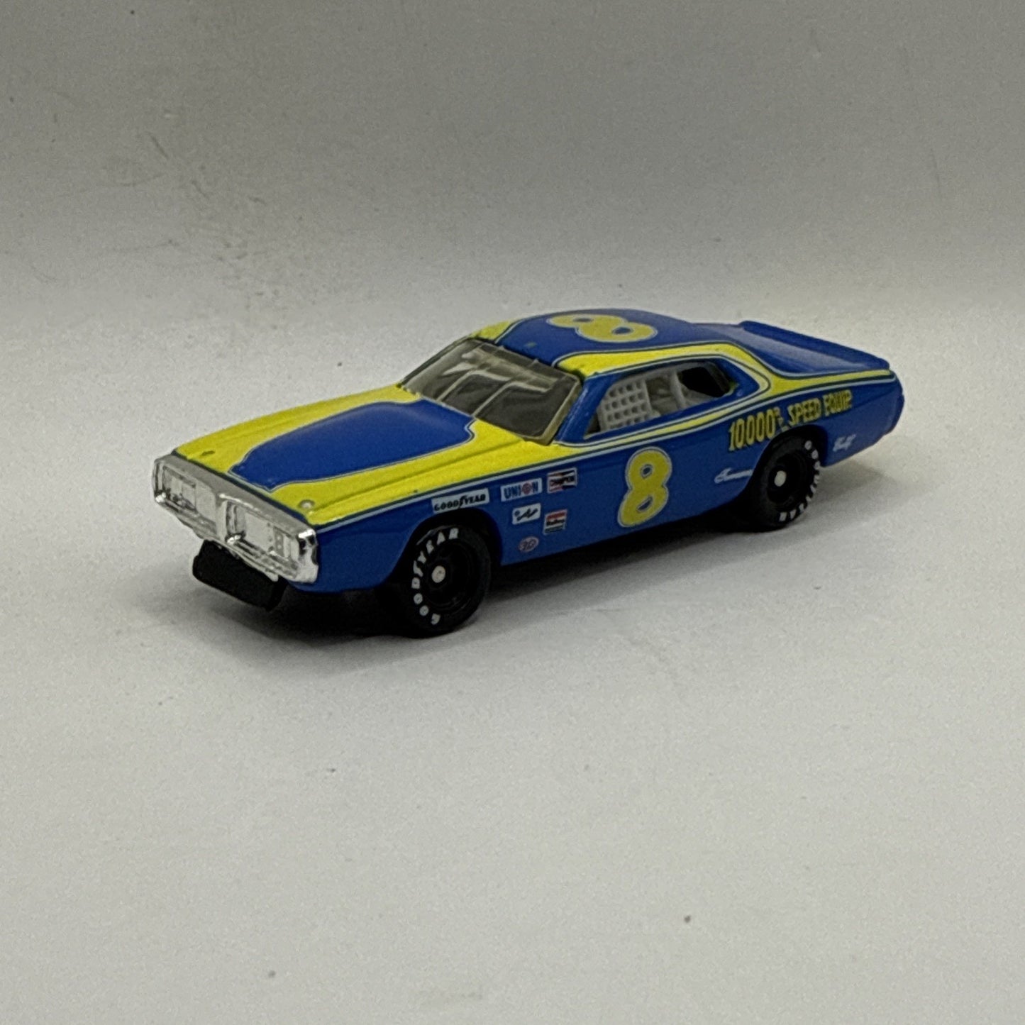 1997 Winner's Circle #8 Dale Earnhardt 1975 Dodge Lifetime Series NASCAR 1:64
