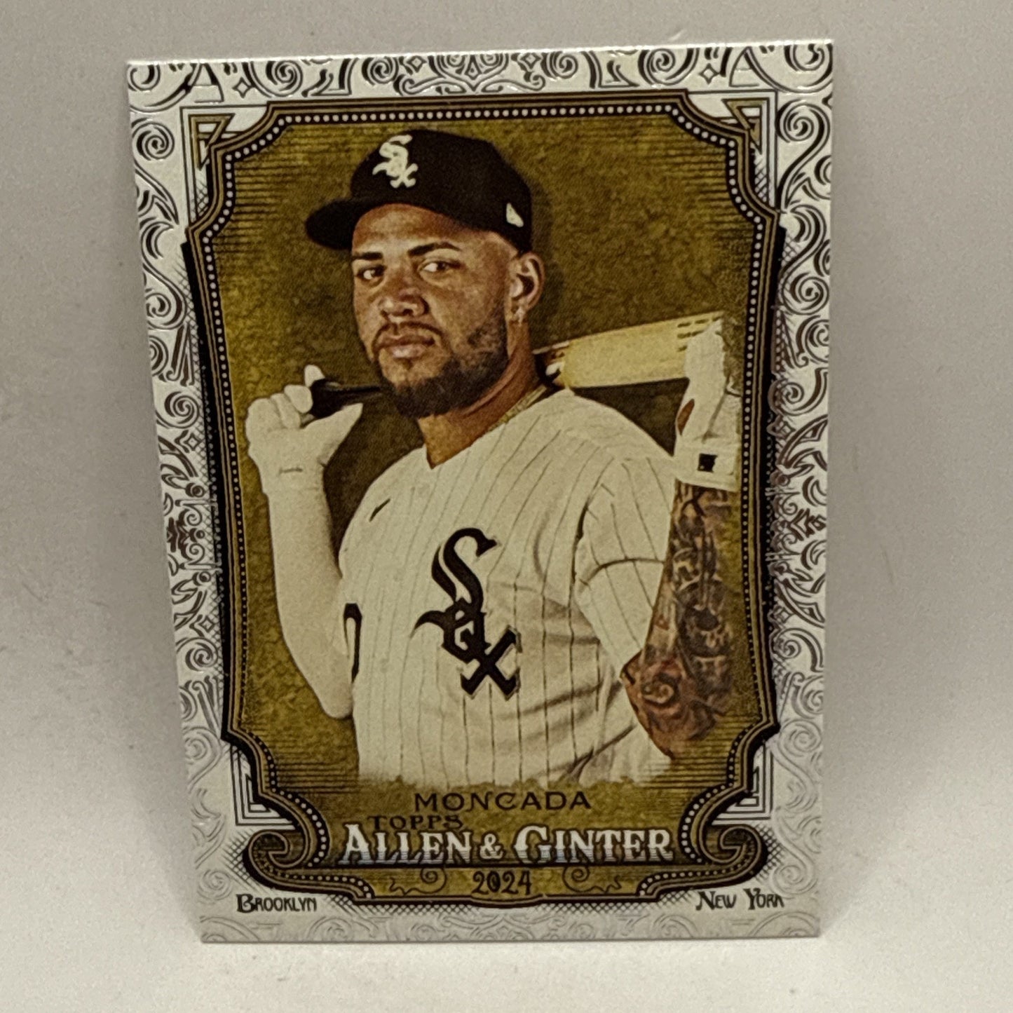2024 Topps Allen & Ginter YOAN MONCADA FOIL FILAGREE #61 MLB White Sox
