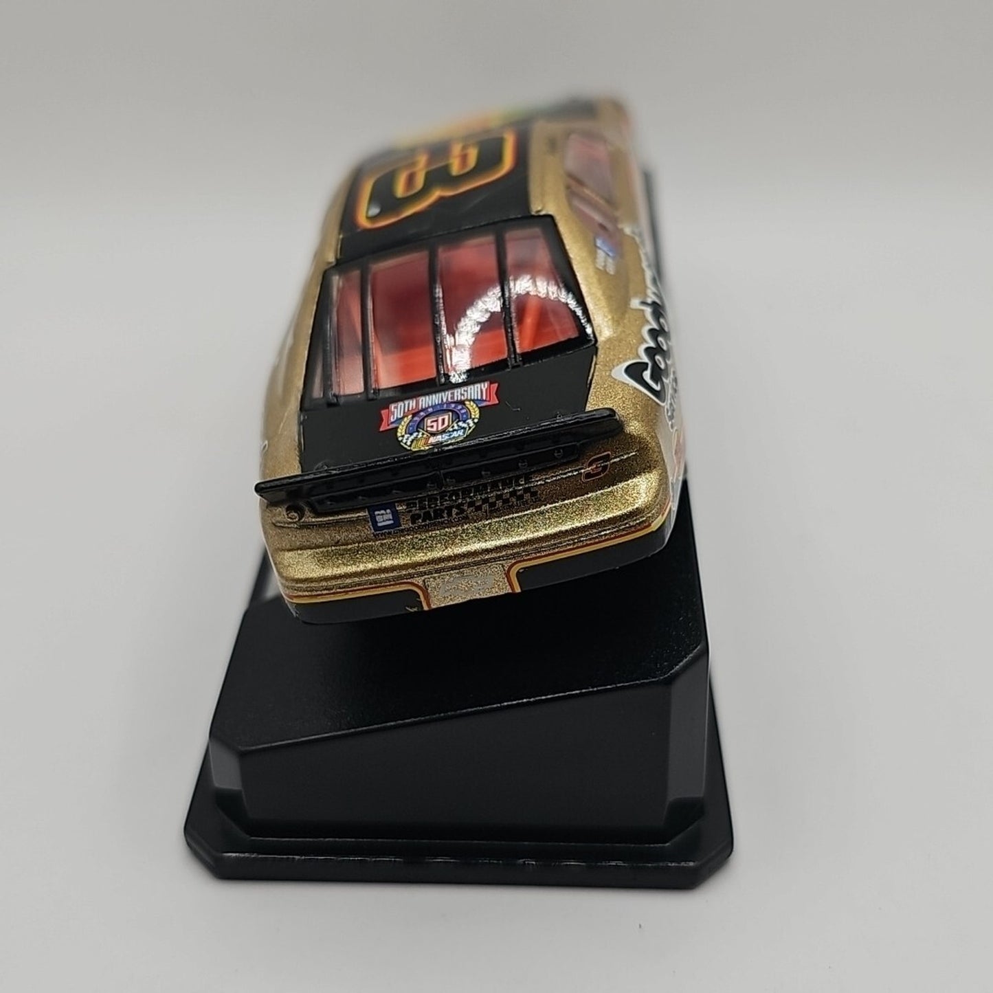 Vintage NASCAR Winner's Circle Select Series Dale Earnhardt 1998 Monte Carlo!