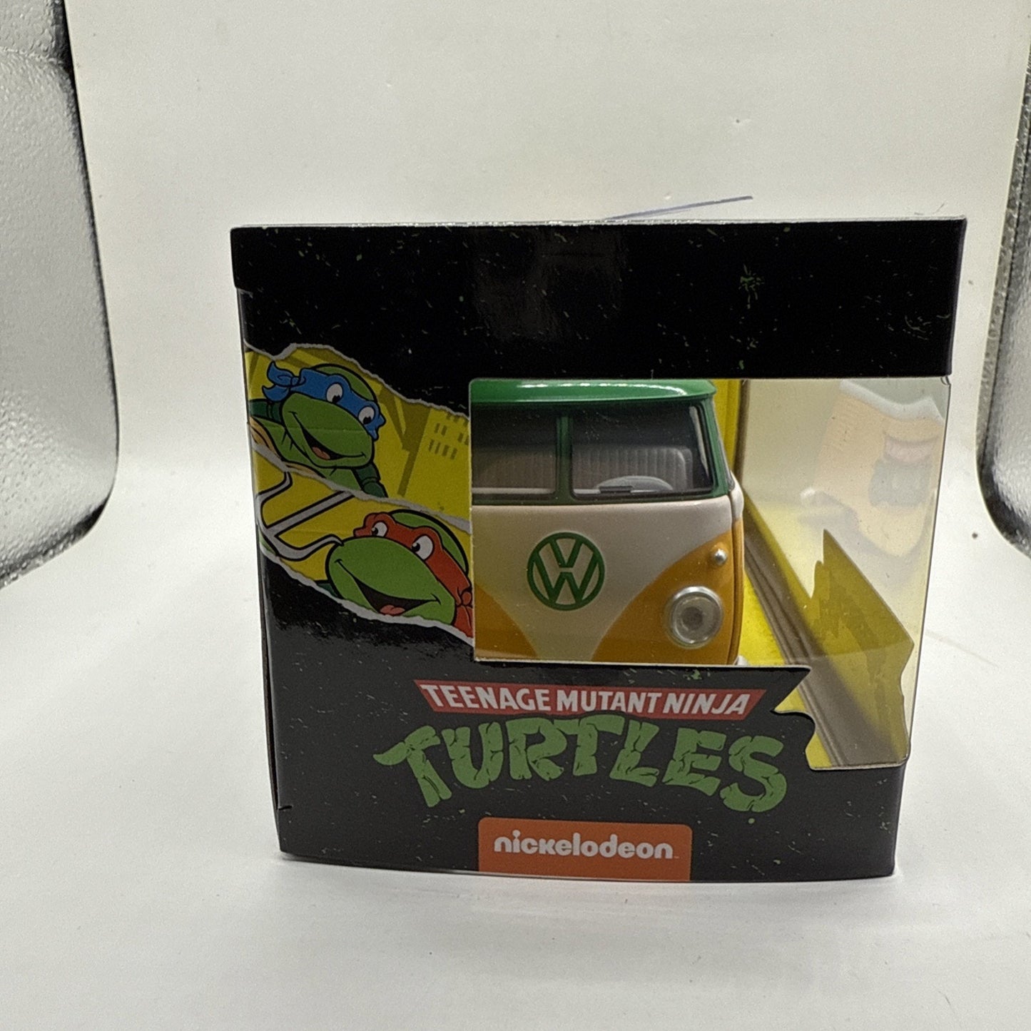 Teenage Mutant Ninja Turtles 1961 Volkswagen Bus 1:32 Scale Hollywood Rides Jada
