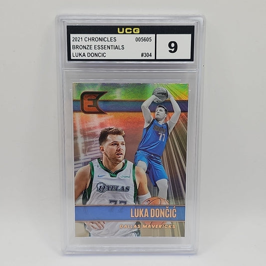 2021-22 Panini Chronicles - Essentials Bronze #304 Luka Dončić Graded 9 NBA Card