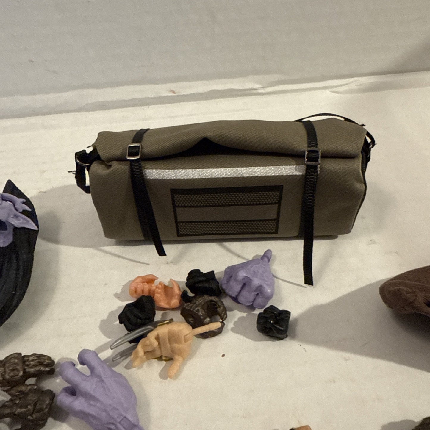 Lot Of Action Figure Random Assortment Of Hands + Gargoyle Head + Accessories