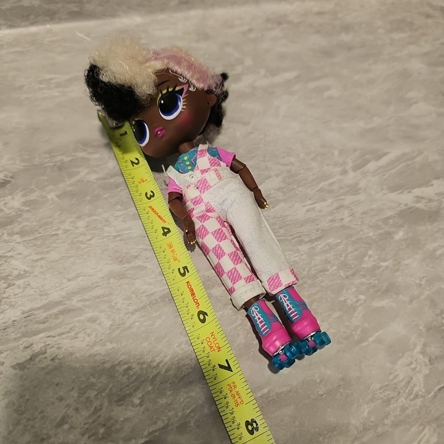 LOL Surprise Tweens Series 2 Fashion Doll Gracie One Earring Toy Collectible