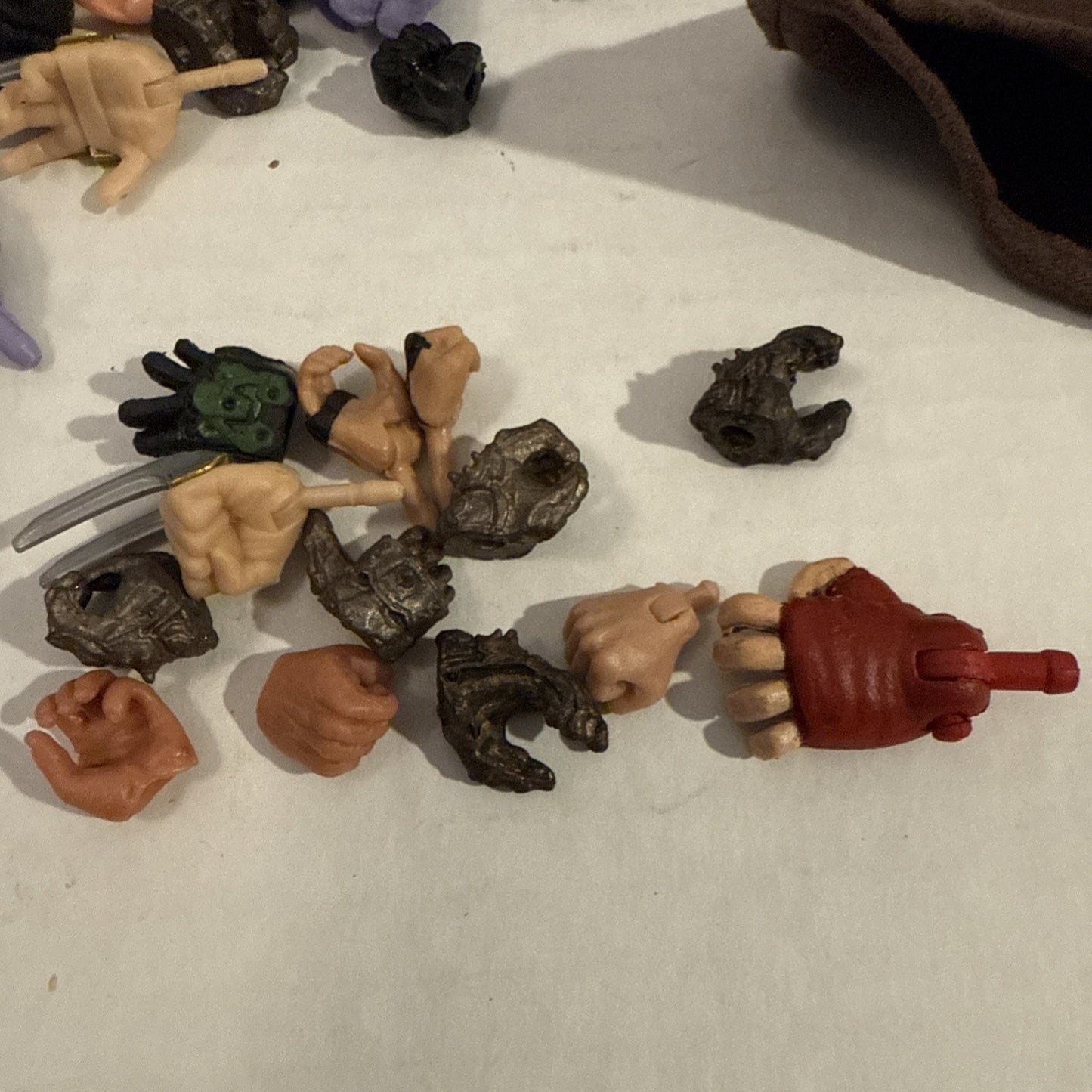 Lot Of Action Figure Random Assortment Of Hands + Gargoyle Head + Accessories