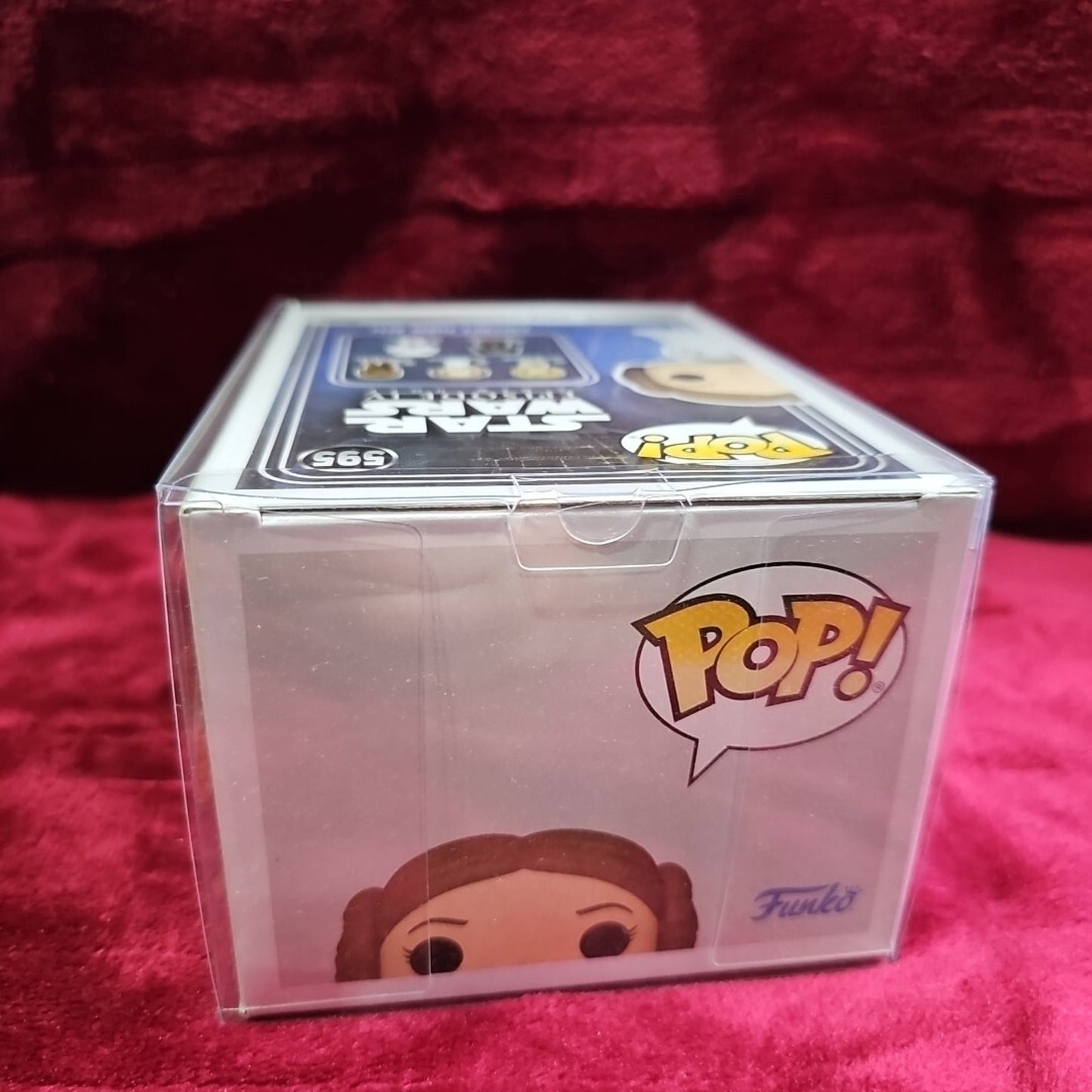 FUNKO POP! Star Wars: New Classics - Leia [New Toy] Vinyl Figure In Protector