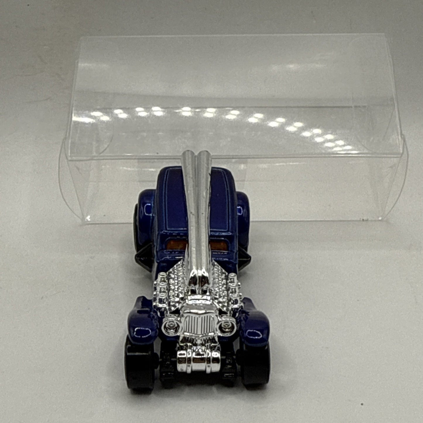 2006 Hot Wheels Straight Pipes 2006 Blue Deep Stage Race Toy Car 1:64 Scale