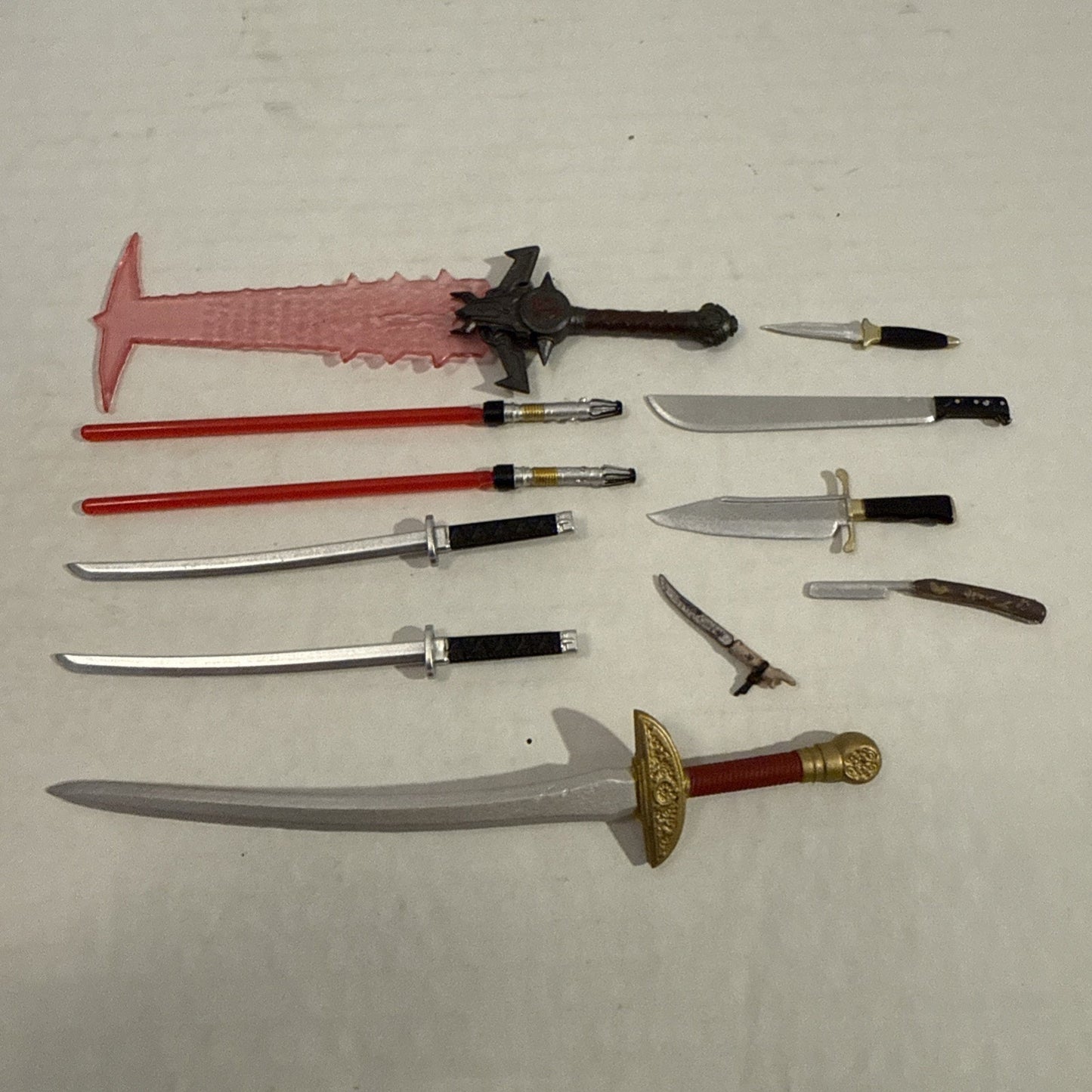 Lot Of Toy Action Figure Knives, Swords & Lightsabers Accessories - Play Set