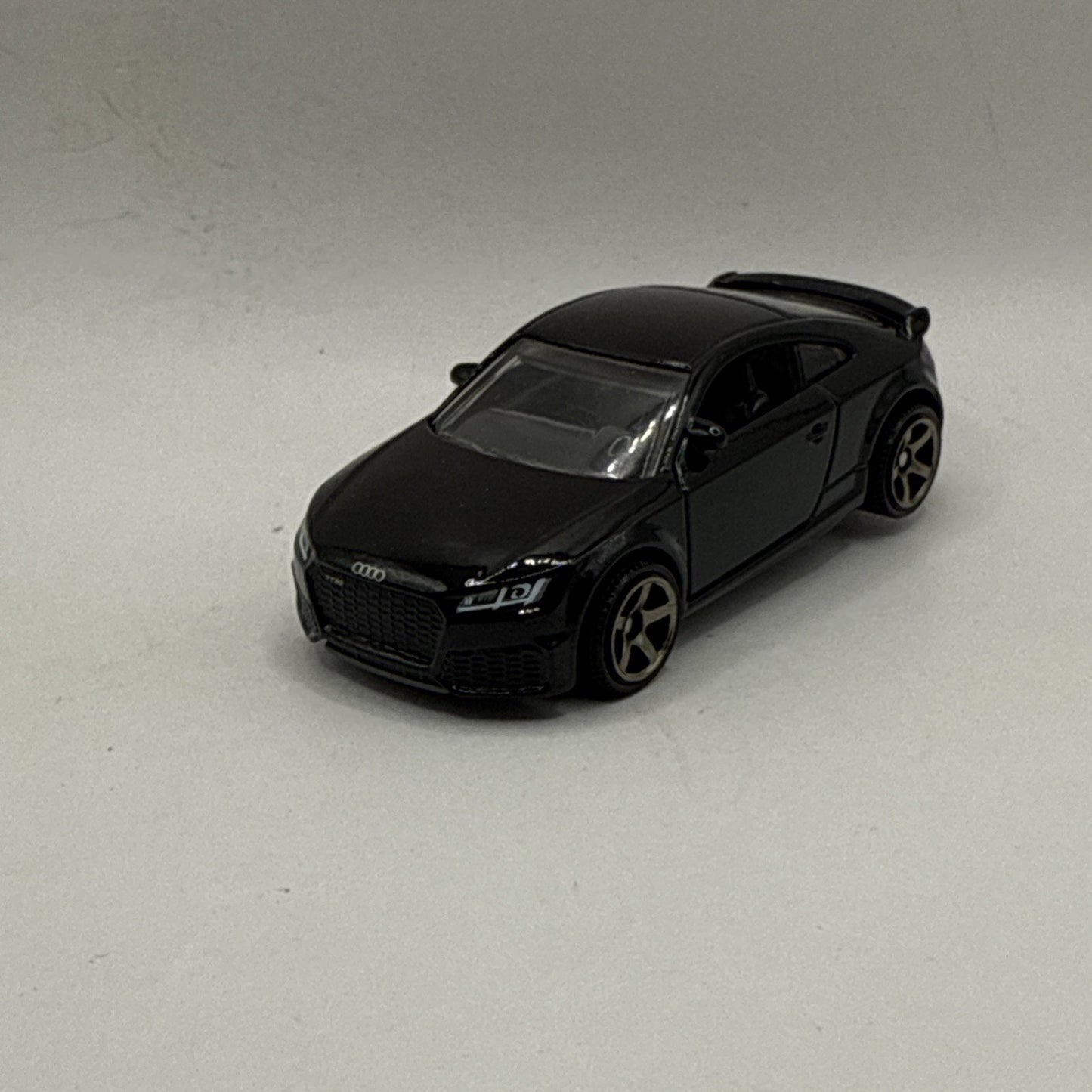 2023 Matchbox 2019 Audi TT RS Coupe Gloss Black - Autobahn IV 1:64 Die-cast Car