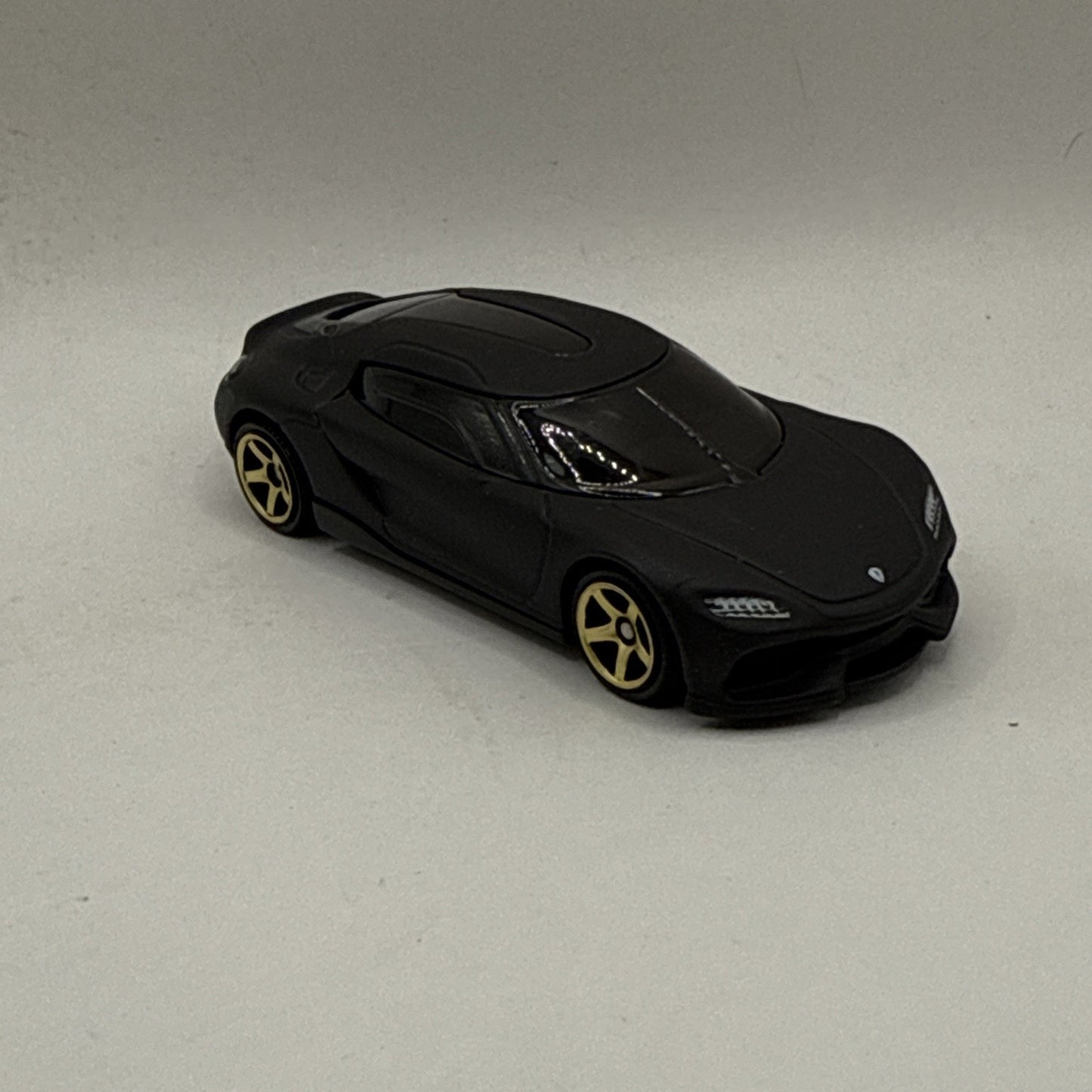2023 MATCHBOX 2021 KOENIGSEGG GEMERA 45/100 Mattel MB1362 THAILAND R38 HKW48