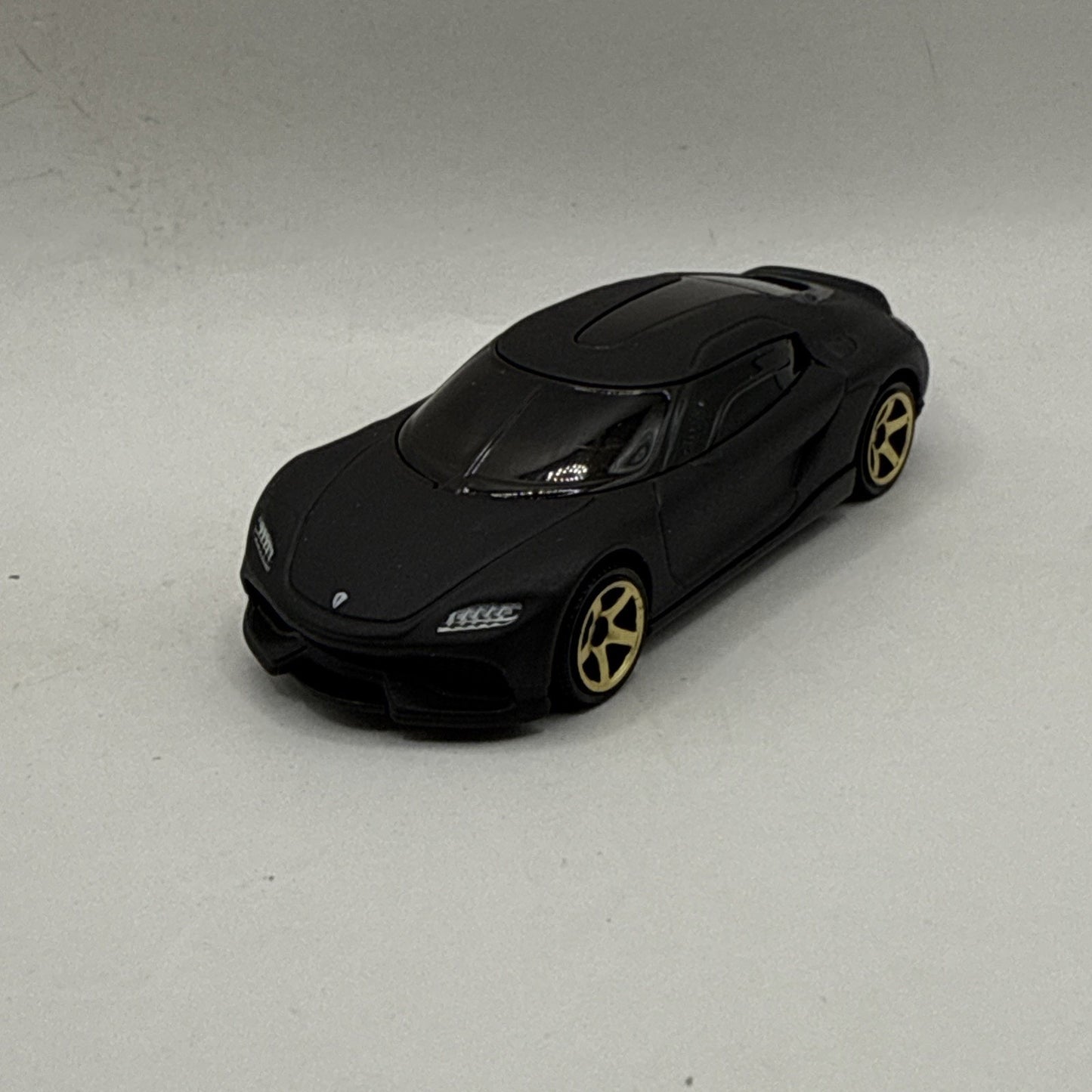 2023 MATCHBOX 2021 KOENIGSEGG GEMERA 45/100 Mattel MB1362 THAILAND R38 HKW48