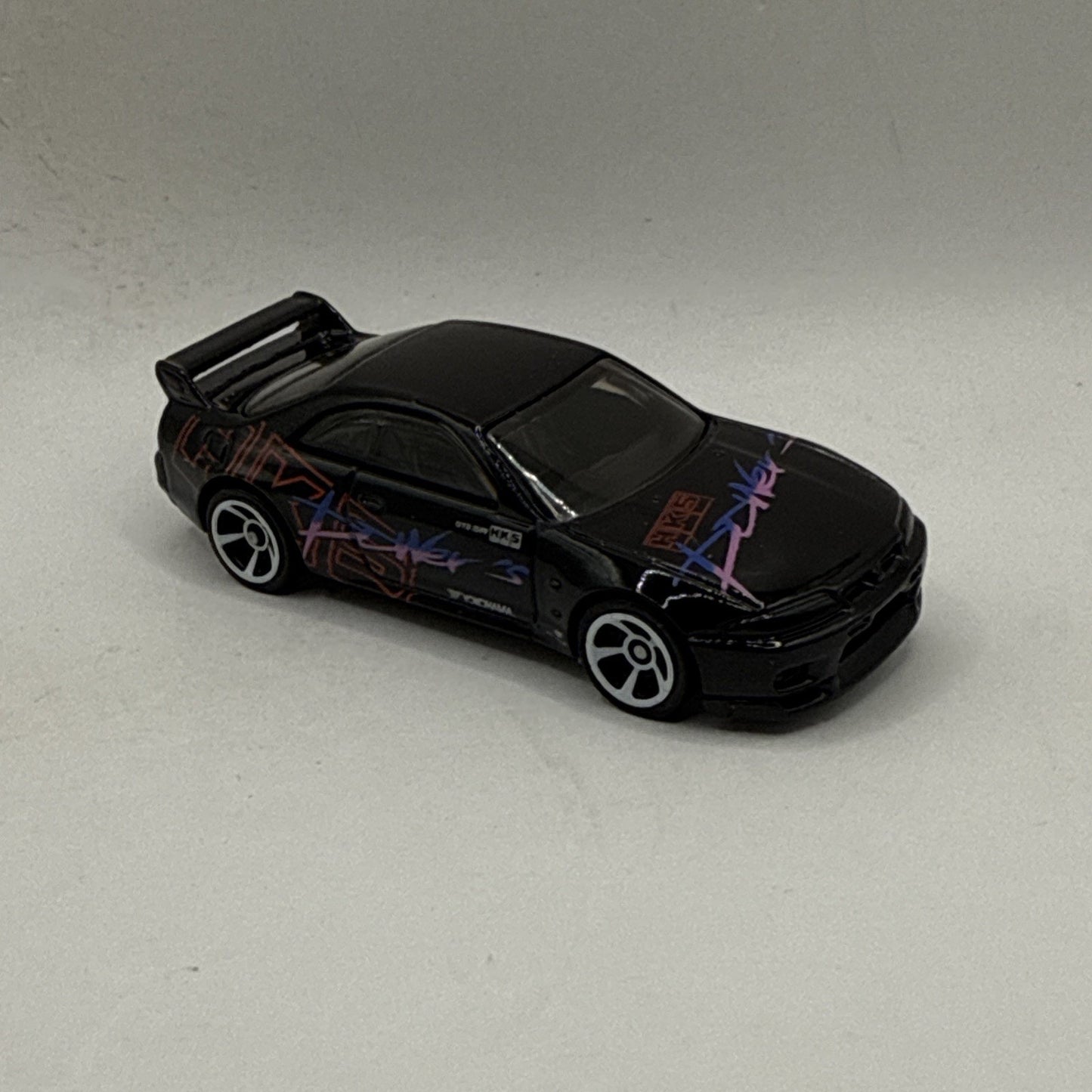 Hot Wheels HKS Nissan Skyline GT-R 1:64 Scale Die-cast Toy Import Race Car