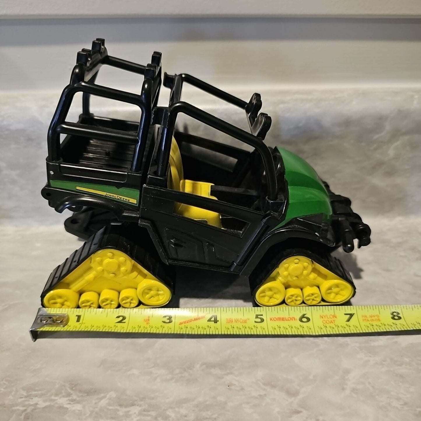 TOMY John Deere 7" EX2 5AZ Farm Vehicle Off Road Plastic Kids Toy Display