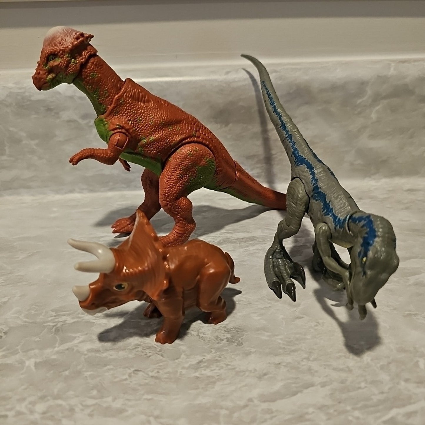 3 - Jurassic World Park Savage Strike Velociraptor Dinosaur Lot Of 3 Toys