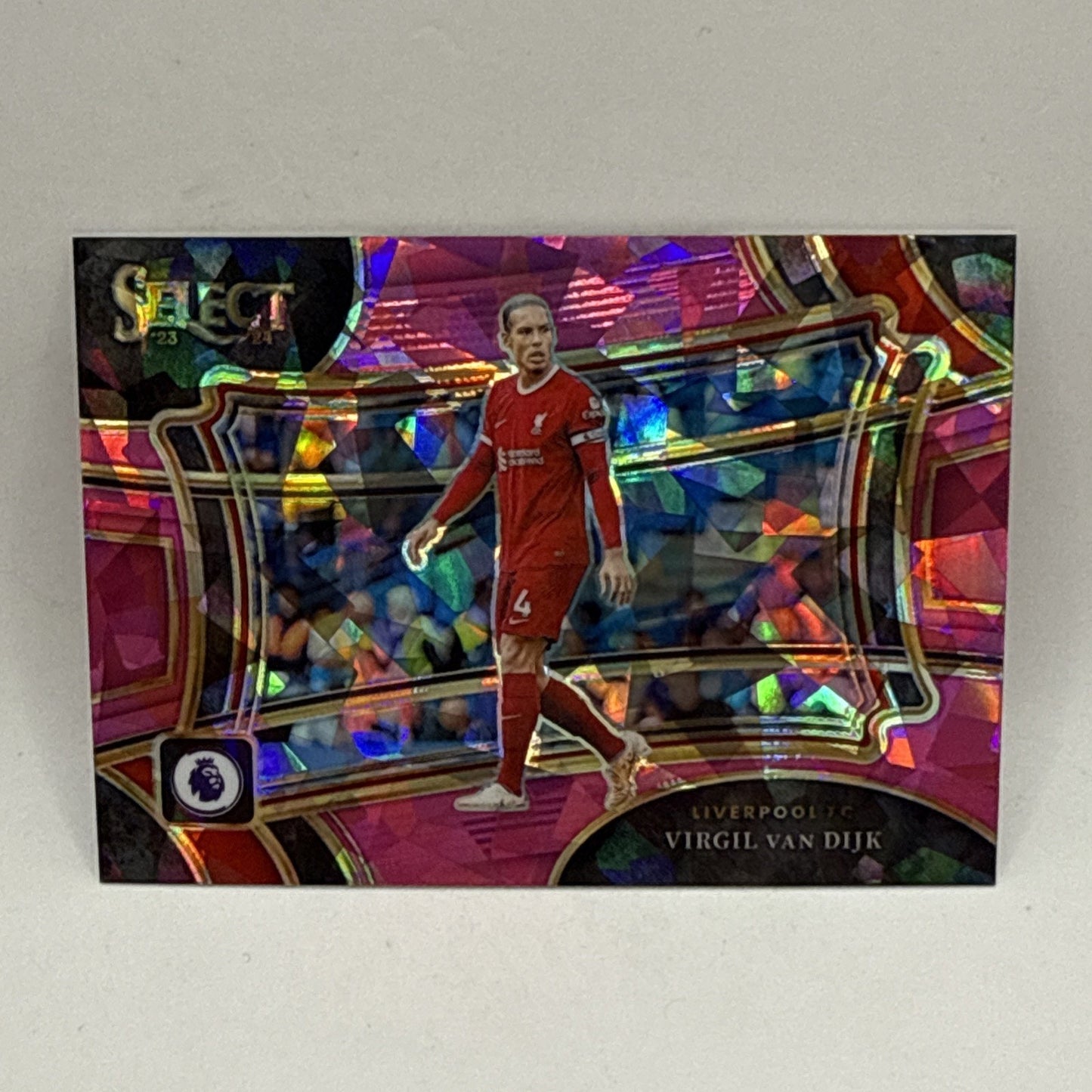 VIRGIL VAN DIJK select 2023-24 pink cracked ice field level Soccer Card