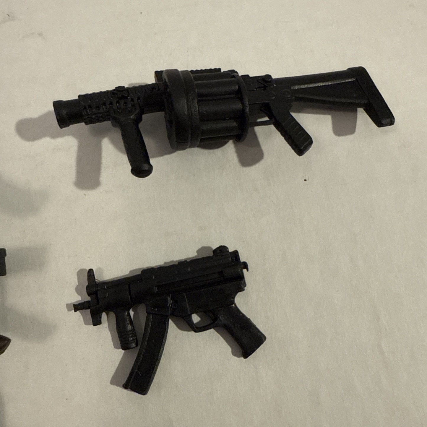 Lot Of Toy Action Figure Weapons - Mini Gun Accessories - Play Set