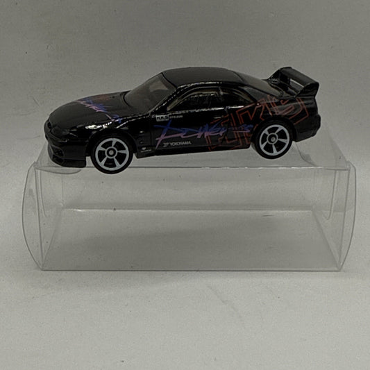 Hot Wheels HKS Nissan Skyline GT-R 1:64 Scale Die-cast Toy Import Race Car