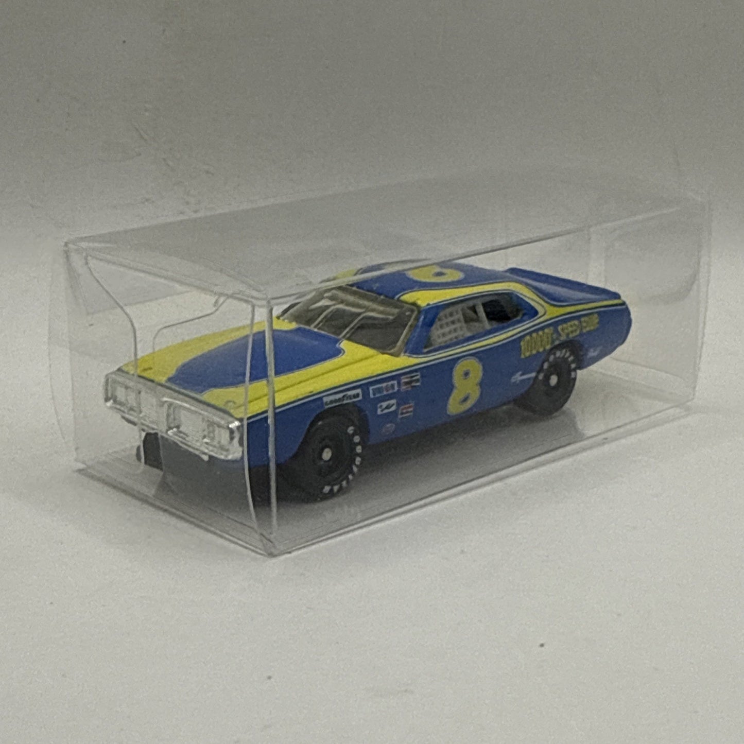 1997 Winner's Circle #8 Dale Earnhardt 1975 Dodge Lifetime Series NASCAR 1:64