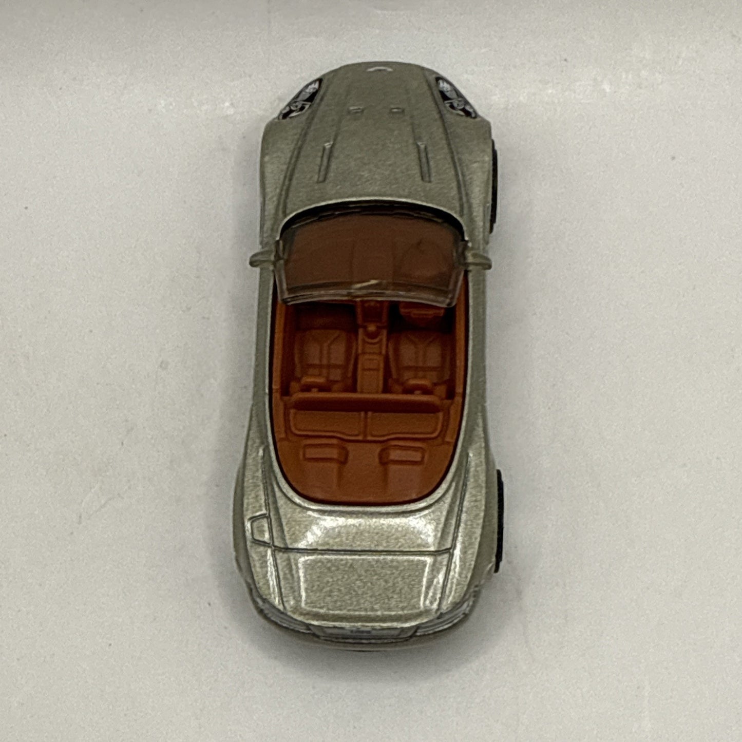 MATCHBOX BLUE HIGHWAYS II - ASTON MARTIN DBS VOLANTE CHAMPAGNE 1:64
