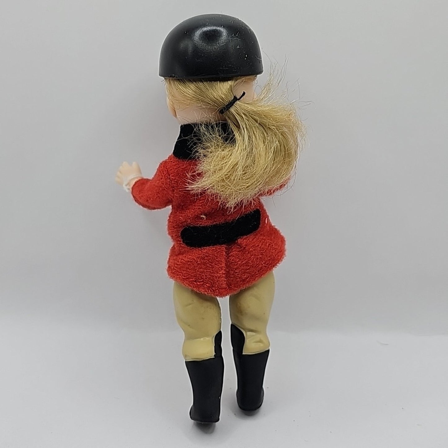 2005 Mcdonalds Happy Meal Toy Madame Alexander Equestrian Girl