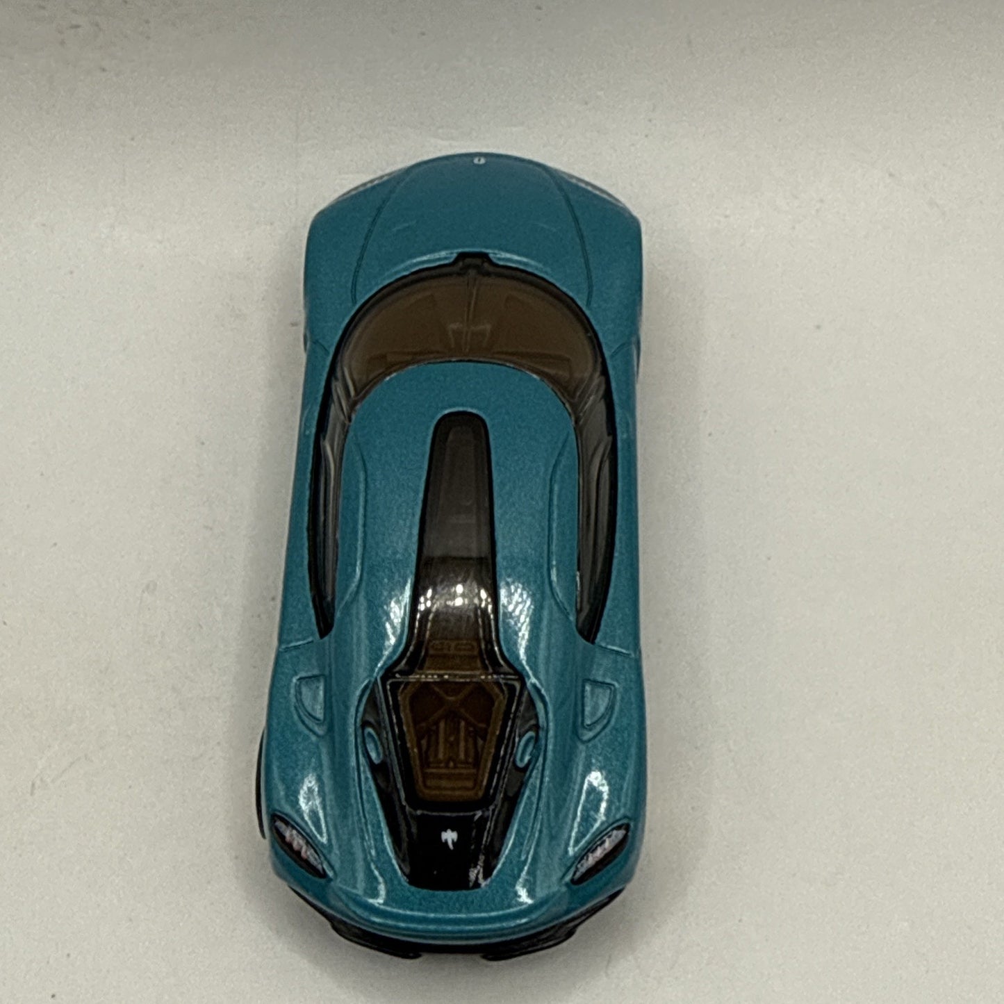 2022 Matchbox 21 Koenigsegg Gemera 1:64 Scale Diecast Diorama Model Car