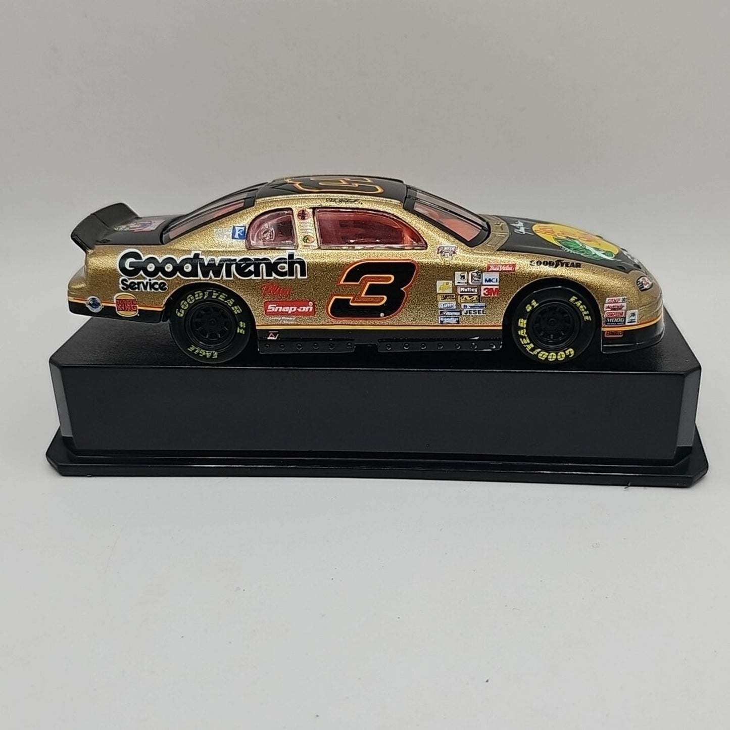Vintage NASCAR Winner's Circle Select Series Dale Earnhardt 1998 Monte Carlo!