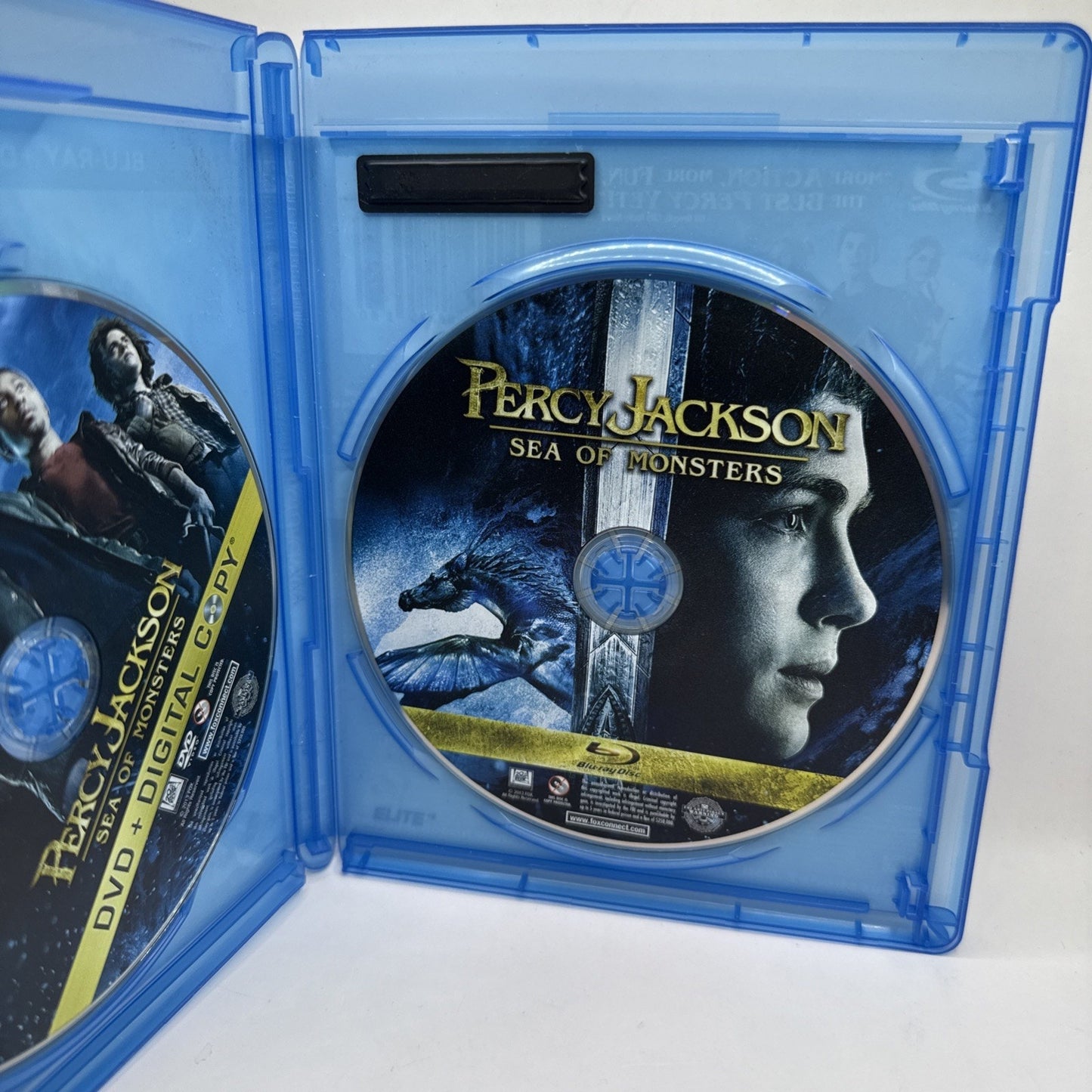 Percy Jackson: Sea of Monsters (Blu-ray, 2013) DVD & Blu-Ray Movie Combo